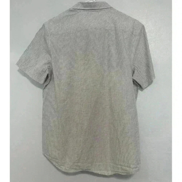 Penguin Munsingwear Men's Size M Classic Fit Short Sleeve Button‎ Up Plaid Shirt - Picture 2 of 7